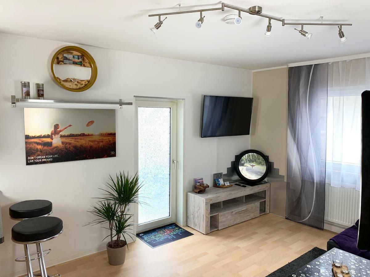 Schoenes Apartment Terrasse 2P. Stadtnah Wuerzburg Wlan 外观 照片